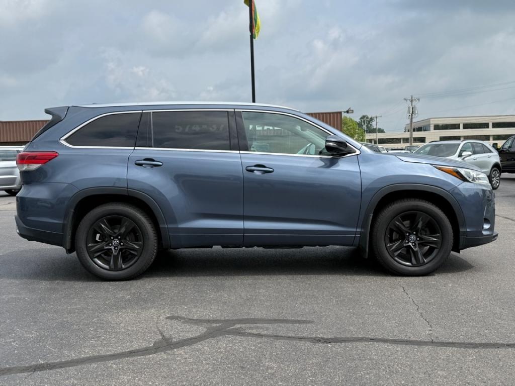 used 2018 Toyota Highlander car, priced at $23,955