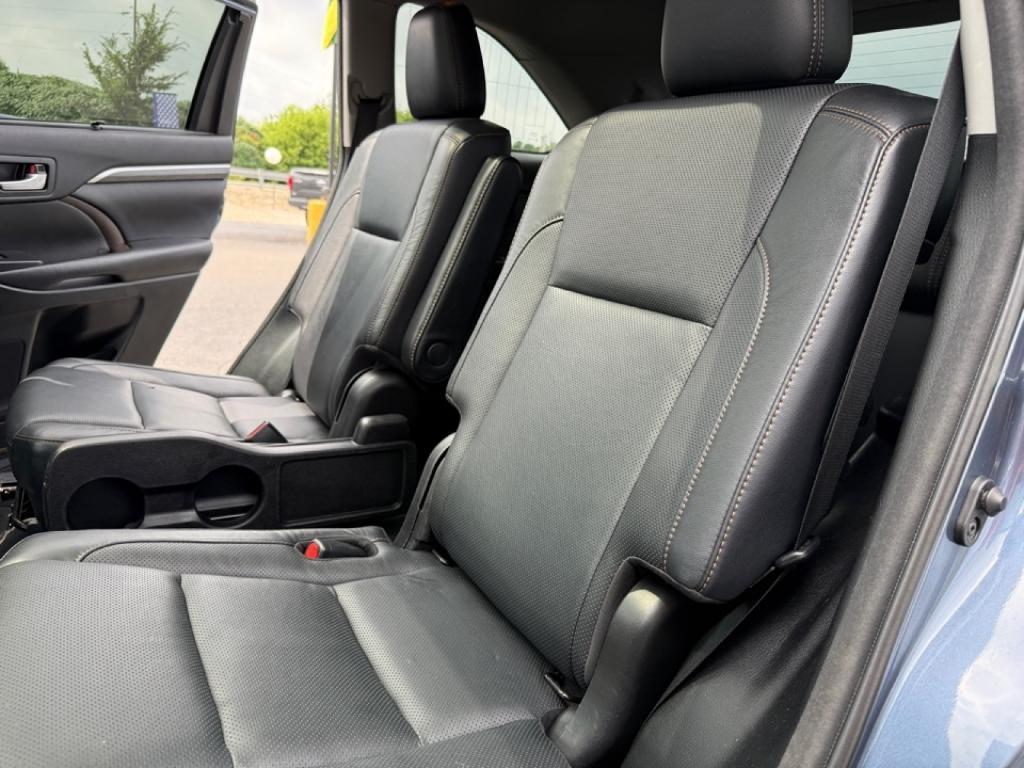 used 2018 Toyota Highlander car, priced at $23,955