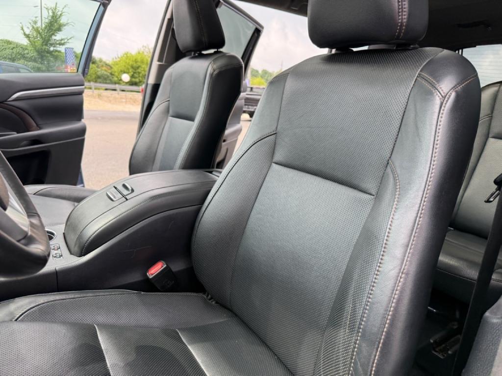 used 2018 Toyota Highlander car, priced at $23,955