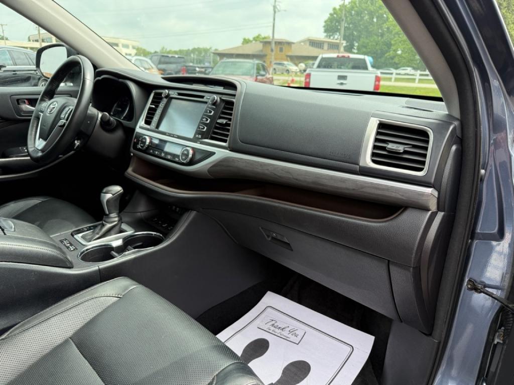 used 2018 Toyota Highlander car, priced at $23,955