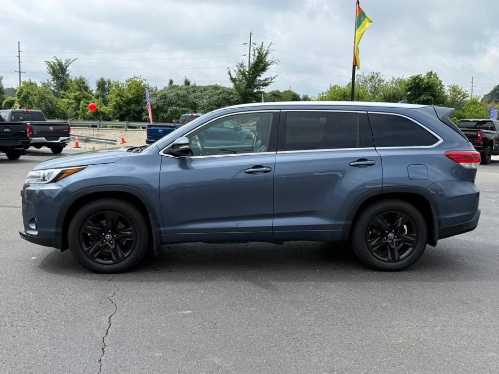 used 2018 Toyota Highlander car, priced at $23,955