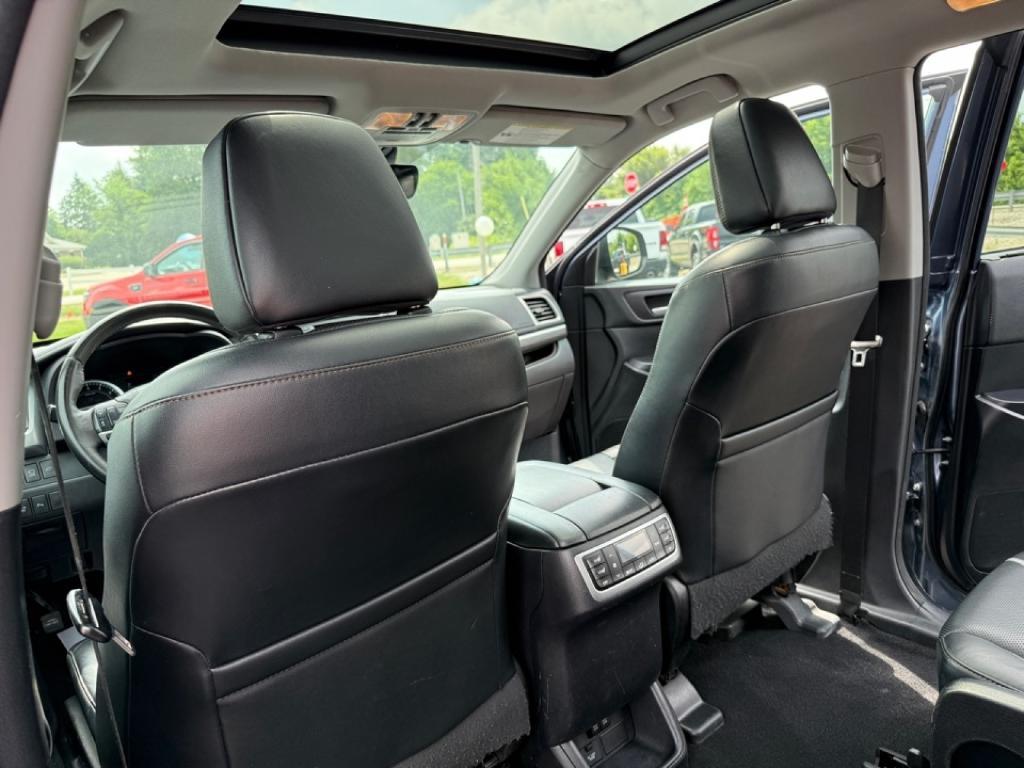 used 2018 Toyota Highlander car, priced at $23,955