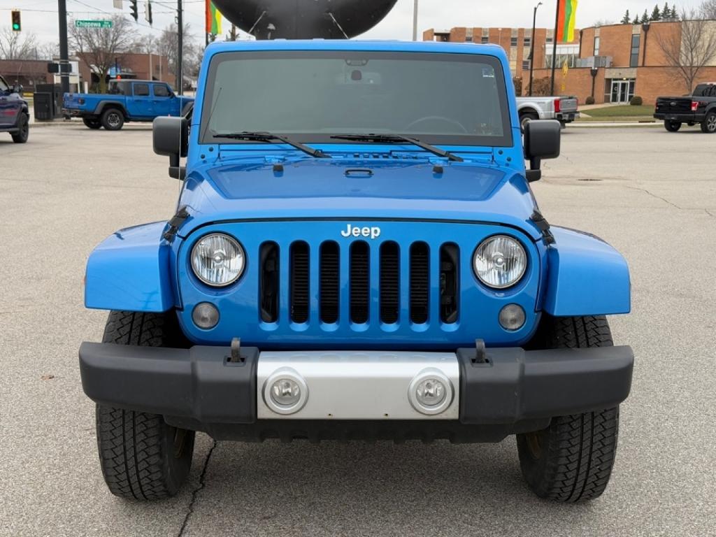 used 2015 Jeep Wrangler Unlimited car, priced at $21,355