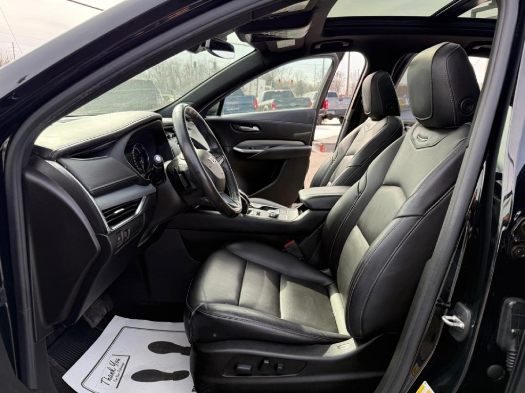used 2021 Cadillac XT4 car, priced at $23,220