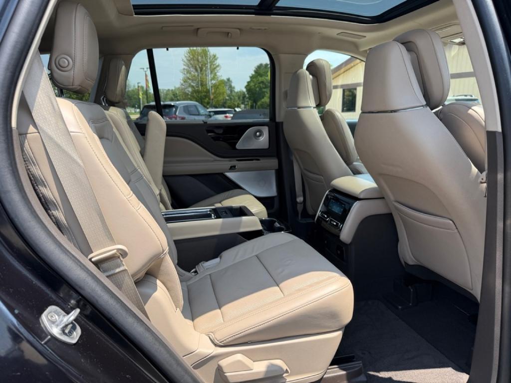 used 2020 Lincoln Aviator car, priced at $31,988