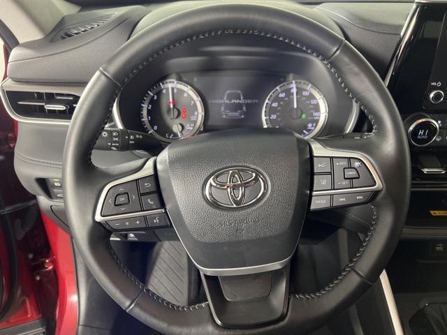 used 2023 Toyota Highlander car, priced at $42,924