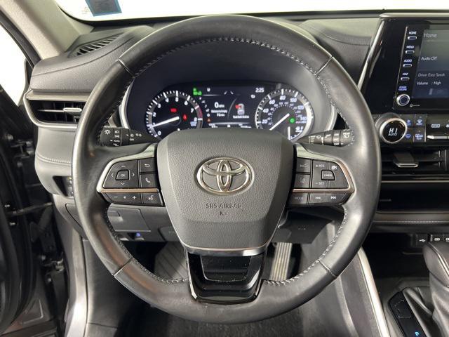 used 2021 Toyota Highlander car, priced at $36,929