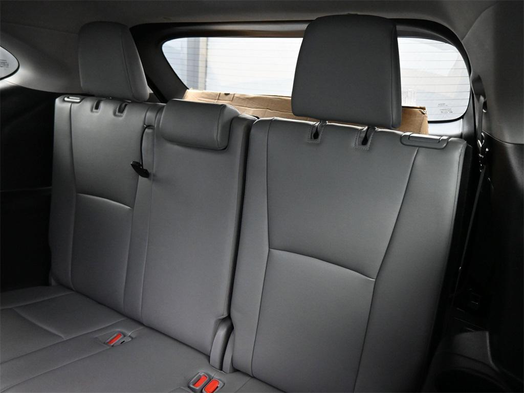 used 2023 Toyota Highlander car, priced at $35,750