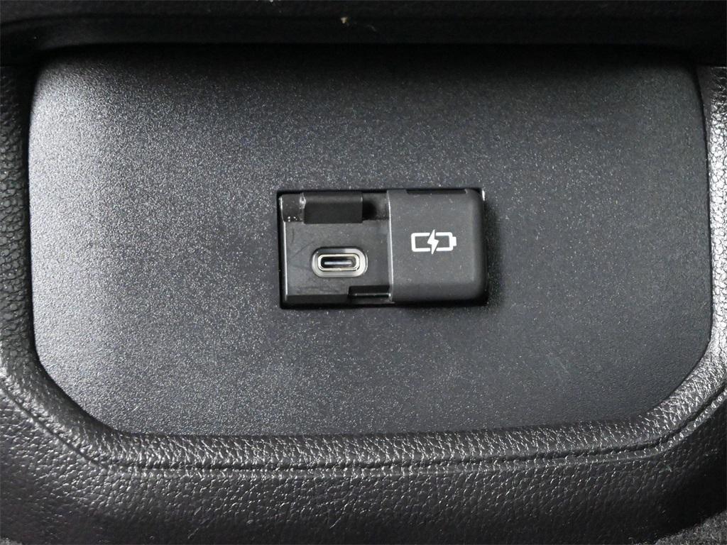 used 2023 Toyota Highlander car, priced at $35,750