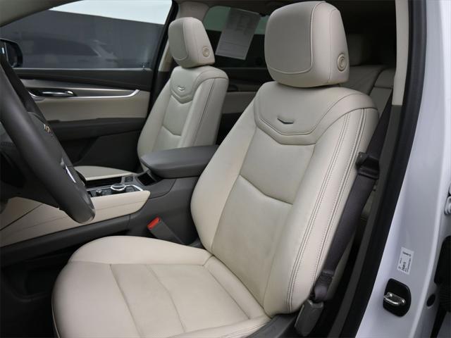 used 2022 Cadillac XT5 car, priced at $29,500