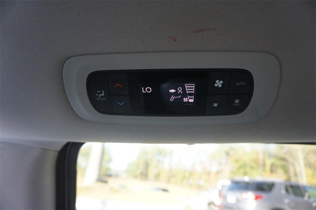 used 2021 Chrysler Pacifica car, priced at $21,000
