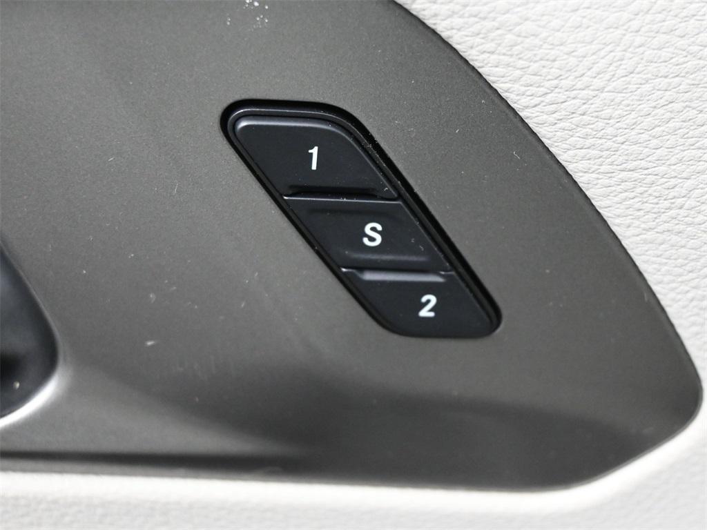 used 2021 Chrysler Pacifica car, priced at $20,500