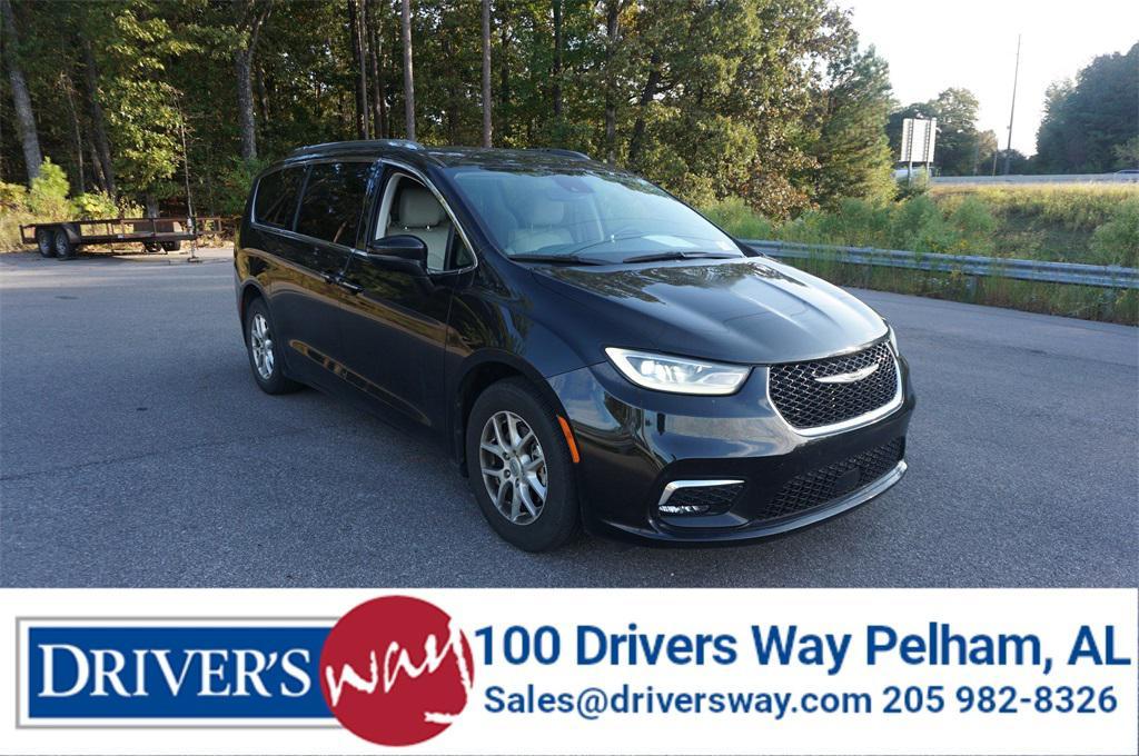 used 2021 Chrysler Pacifica car, priced at $21,000