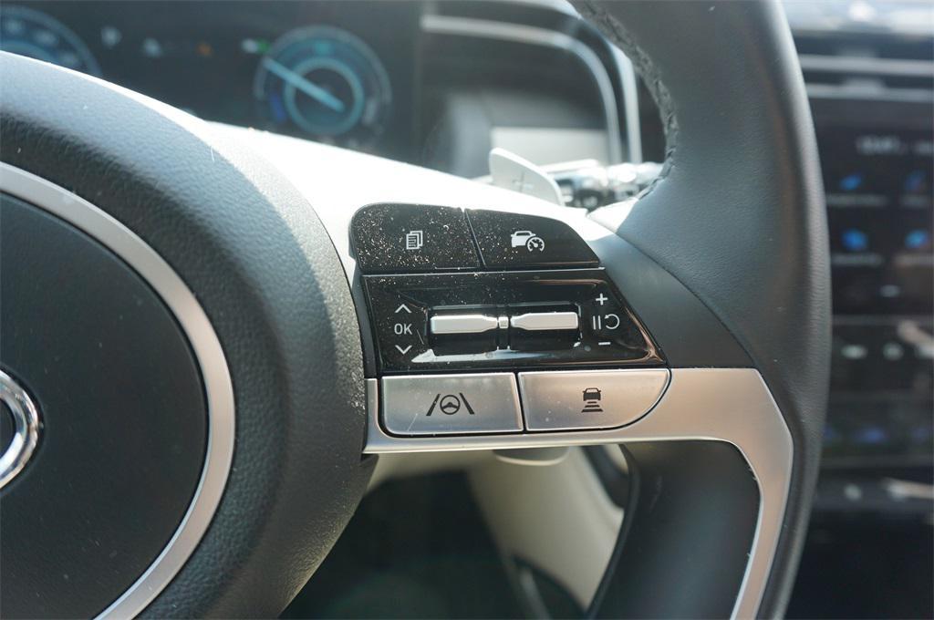 used 2024 Hyundai TUCSON Hybrid car, priced at $32,000