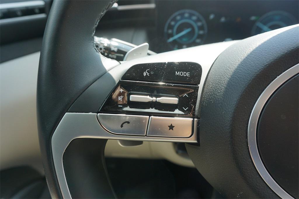 used 2024 Hyundai TUCSON Hybrid car, priced at $32,000
