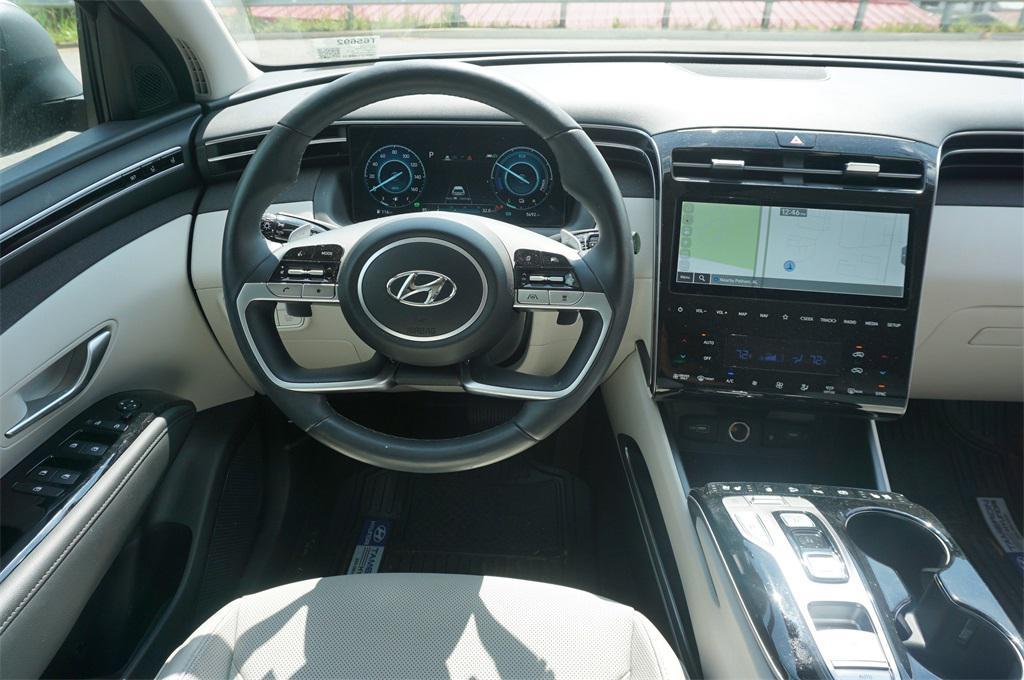 used 2024 Hyundai TUCSON Hybrid car, priced at $32,000
