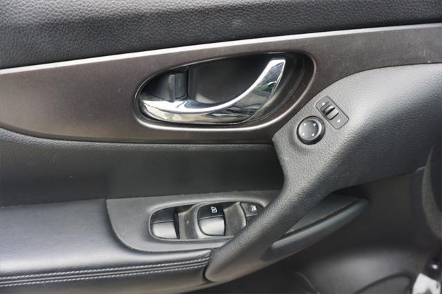 used 2016 Nissan Rogue car, priced at $7,500