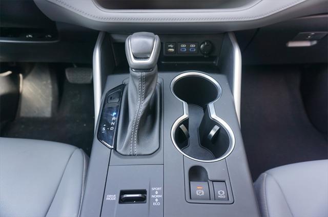 used 2022 Toyota Highlander Hybrid car, priced at $41,500