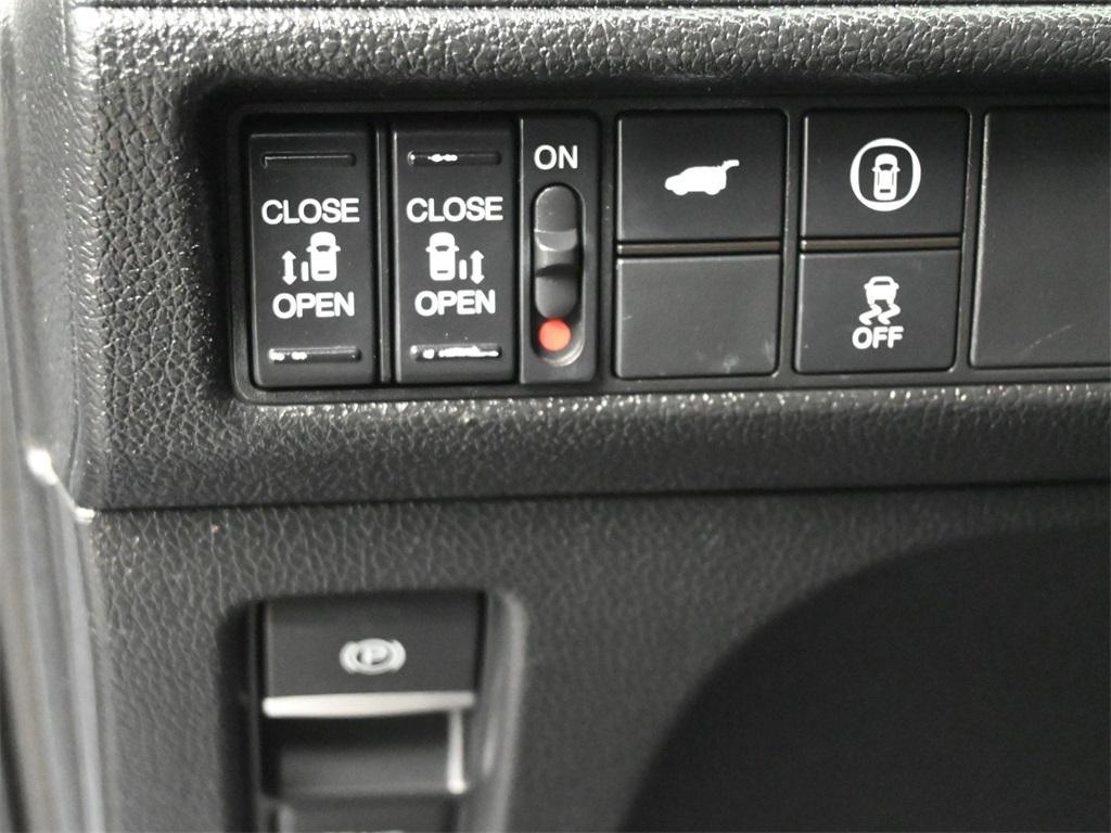 used 2023 Honda Odyssey car, priced at $32,750