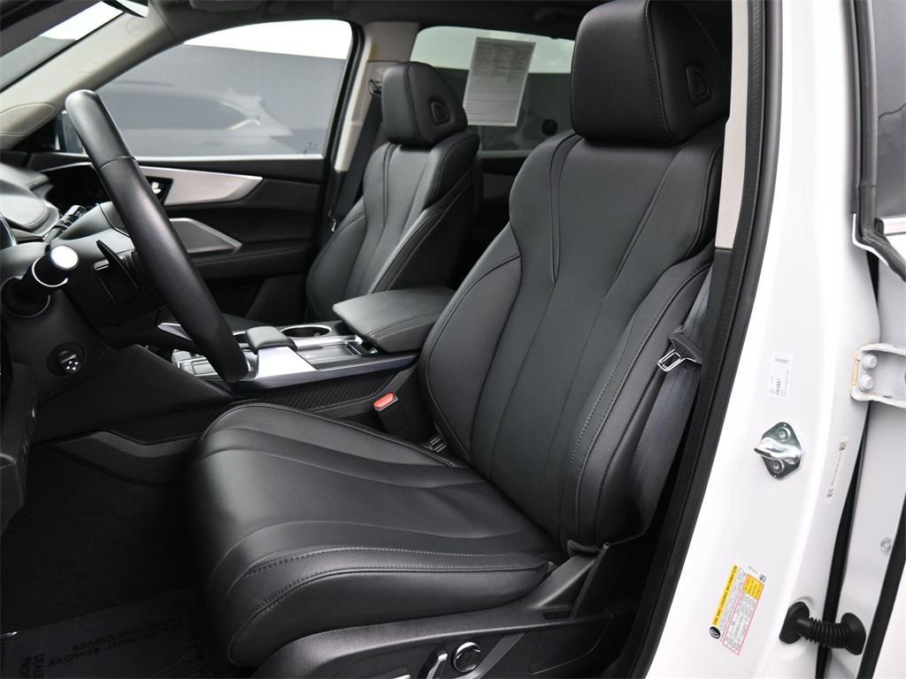 used 2024 Acura MDX car, priced at $43,000