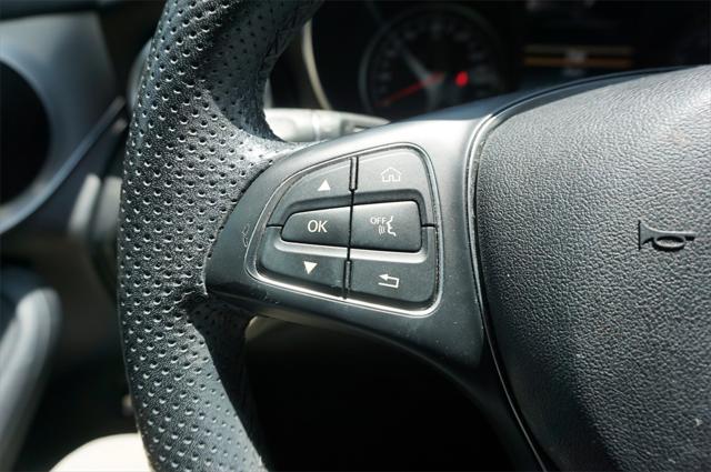 used 2019 Mercedes-Benz GLC 300 car, priced at $19,500