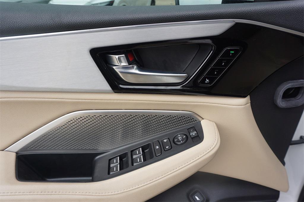 used 2024 Acura MDX car, priced at $44,000