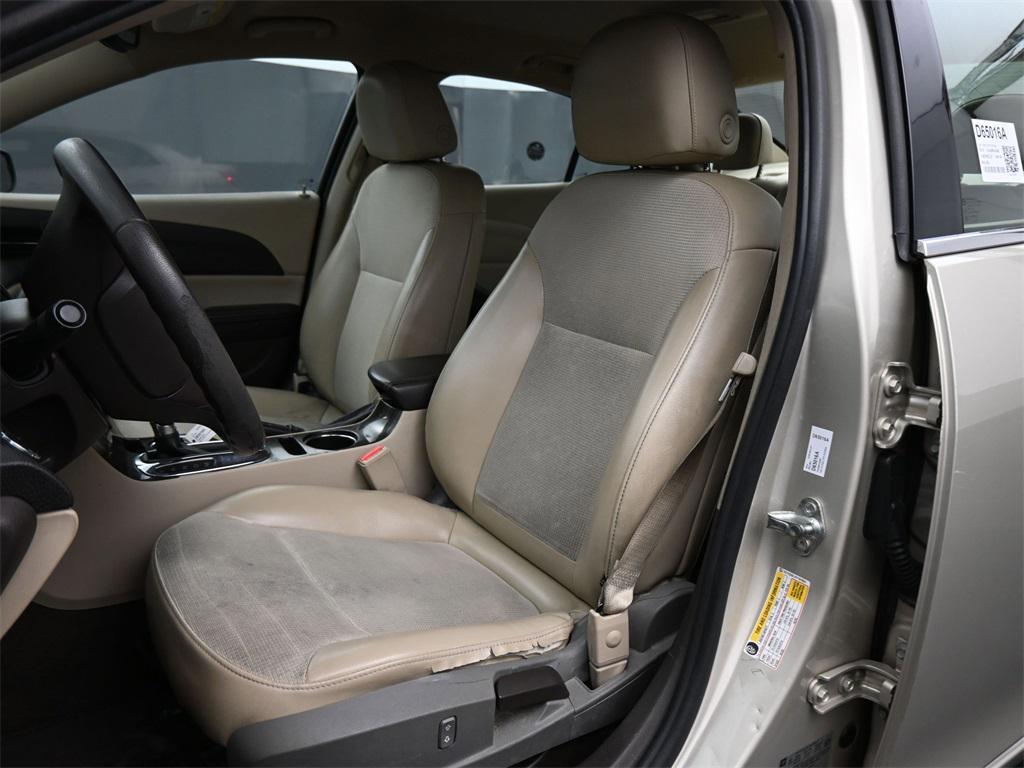 used 2015 Chevrolet Malibu car, priced at $6,250