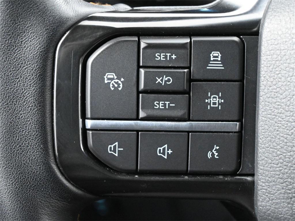 used 2023 Ford Expedition car, priced at $55,250