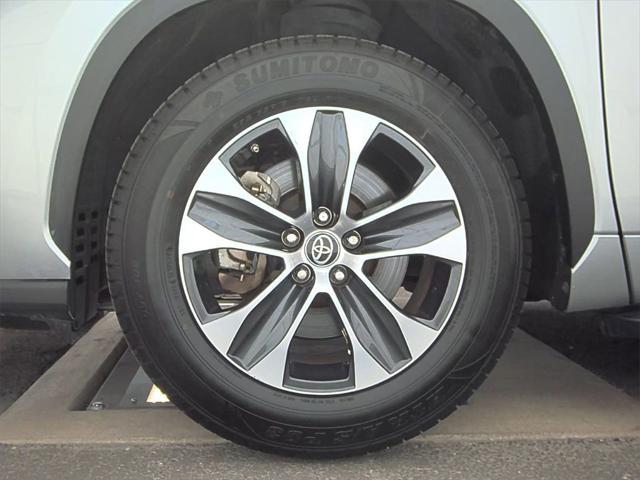 used 2022 Toyota Highlander car