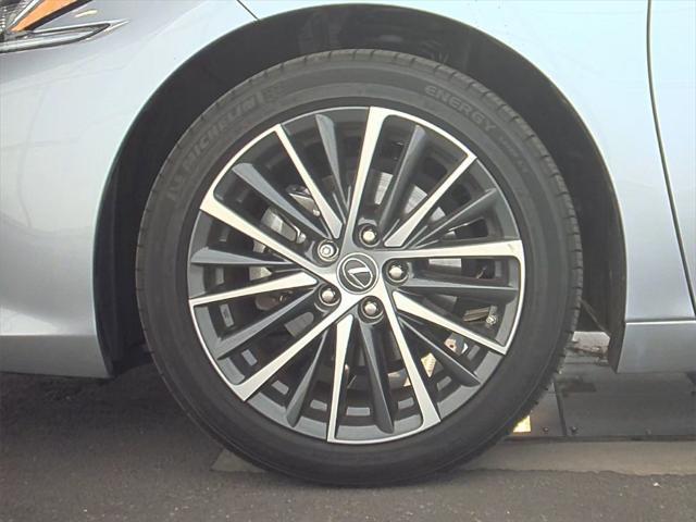 used 2024 Lexus ES 350 car, priced at $42,750