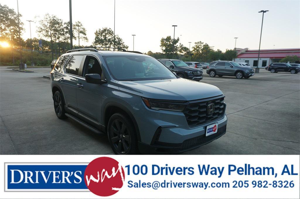 used 2023 Honda Pilot car, priced at $31,000