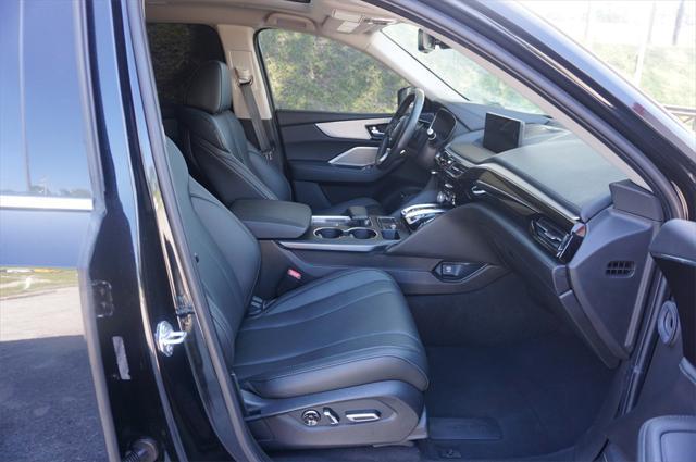 used 2024 Acura MDX car, priced at $44,997