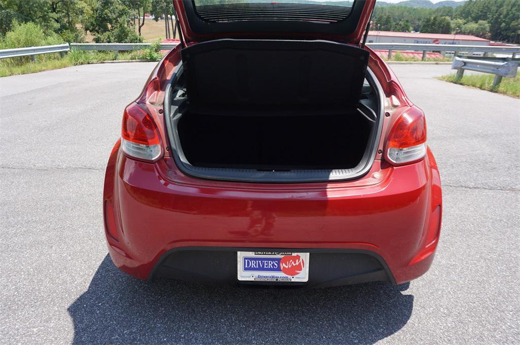 used 2013 Hyundai Veloster car