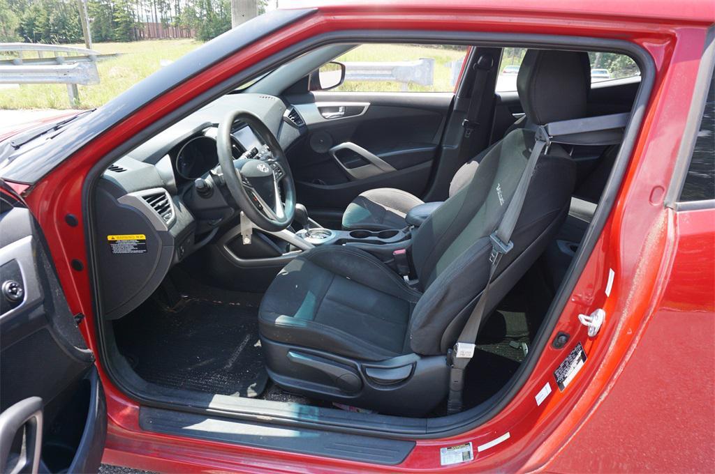 used 2013 Hyundai Veloster car