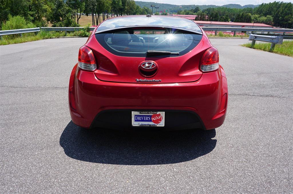 used 2013 Hyundai Veloster car