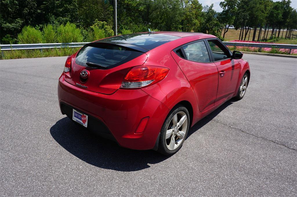 used 2013 Hyundai Veloster car