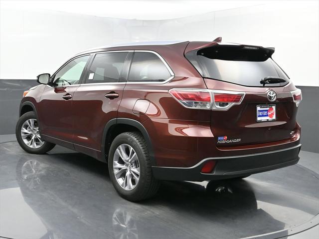 used 2015 Toyota Highlander car, priced at $17,671