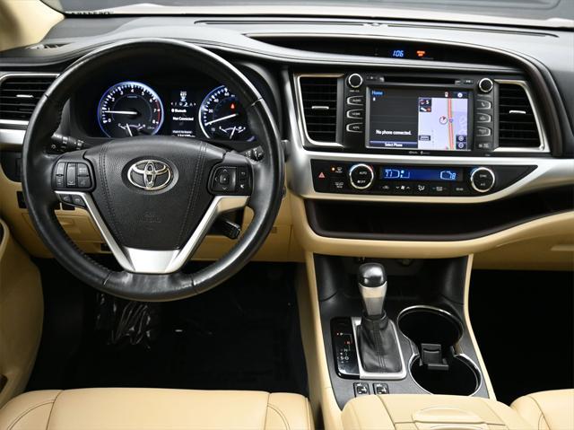 used 2015 Toyota Highlander car, priced at $17,671