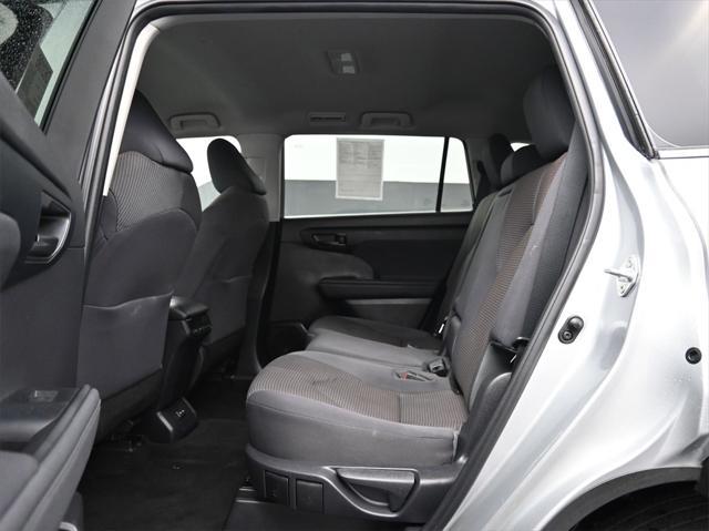 used 2022 Toyota Highlander car, priced at $30,997