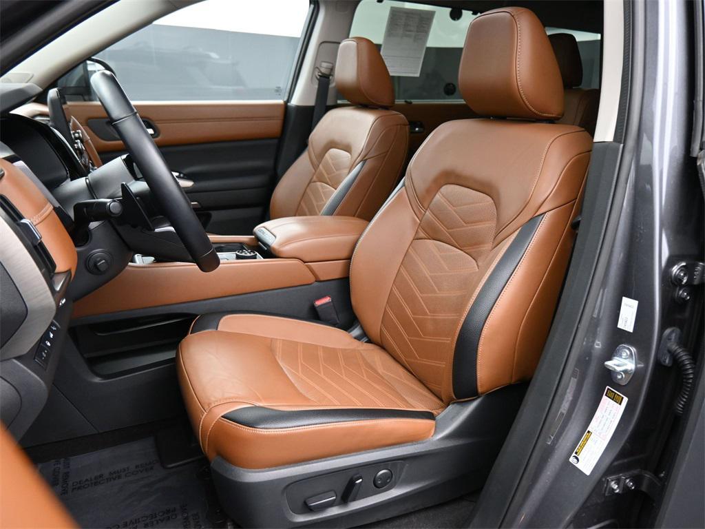 used 2022 Nissan Pathfinder car, priced at $33,750