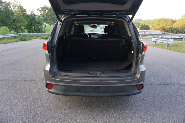 used 2017 Toyota Highlander car, priced at $18,250