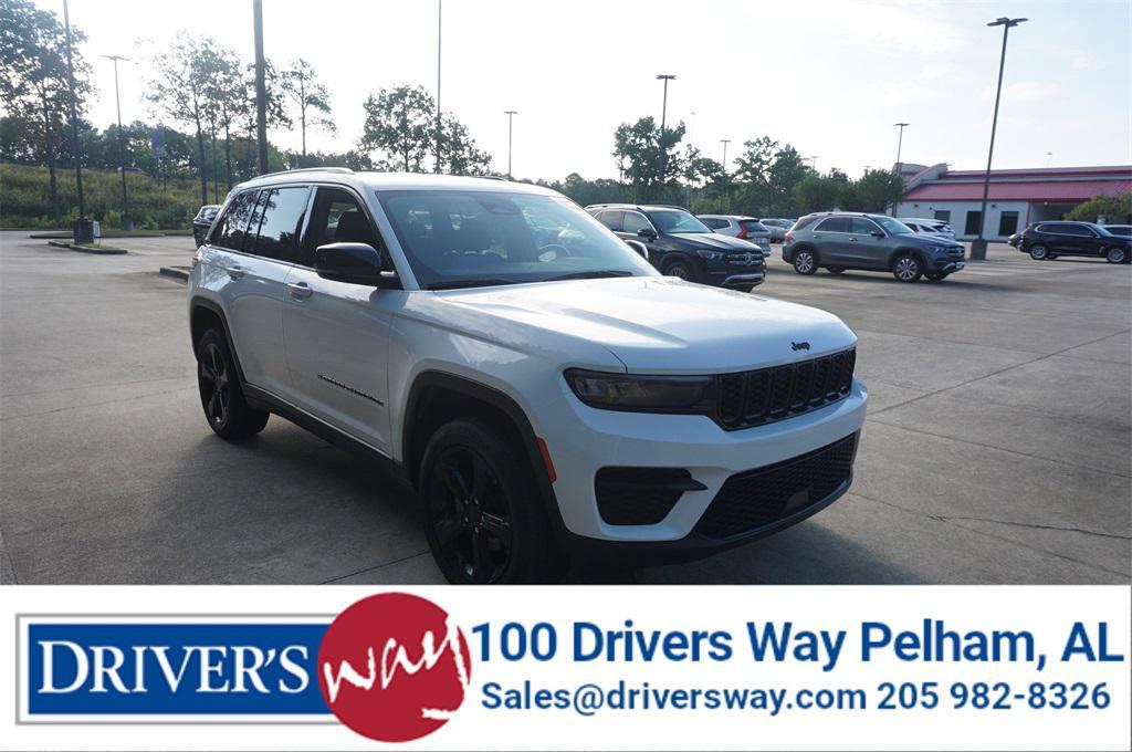 used 2022 Jeep Grand Cherokee car, priced at $32,250