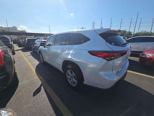 used 2022 Toyota Highlander car, priced at $29,994