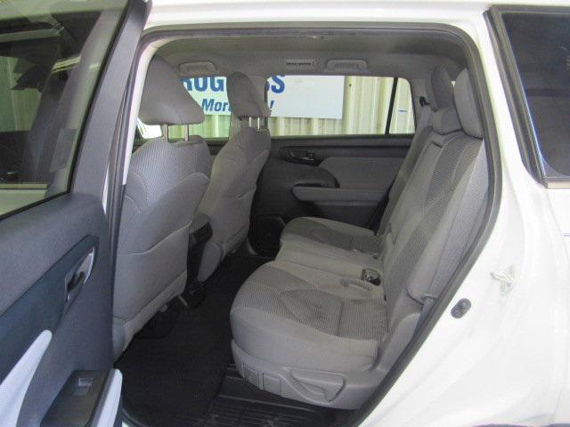 used 2022 Toyota Highlander car, priced at $29,994