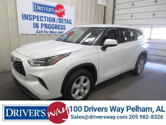 used 2022 Toyota Highlander car, priced at $29,994