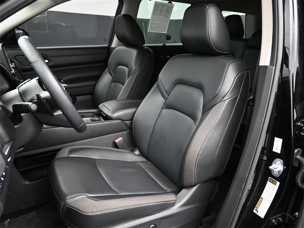 used 2024 Nissan Pathfinder car, priced at $37,500