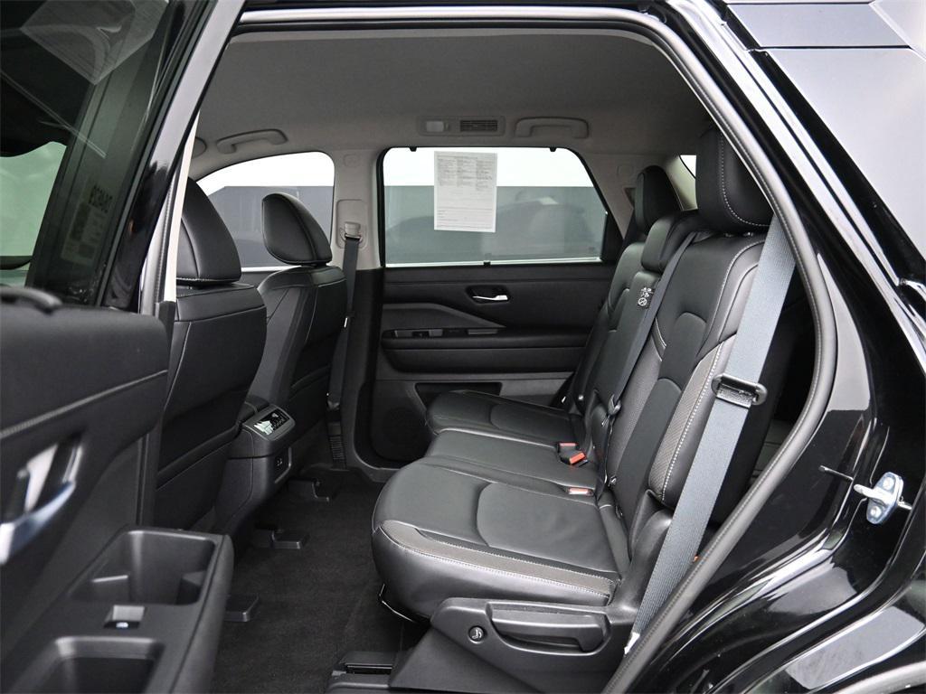used 2024 Nissan Pathfinder car, priced at $37,500