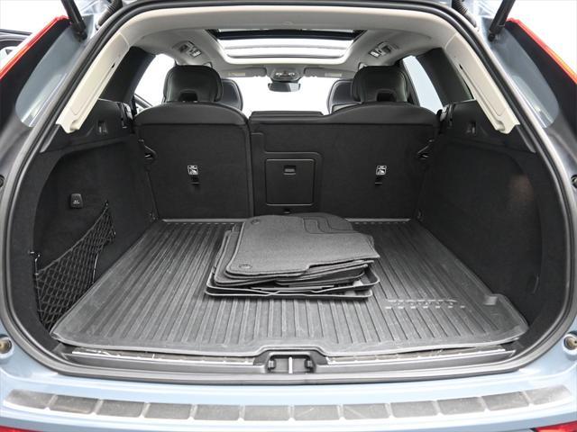 used 2023 Volvo XC60 car, priced at $44,997