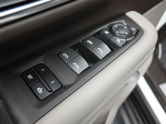 used 2022 GMC Yukon XL car, priced at $46,500