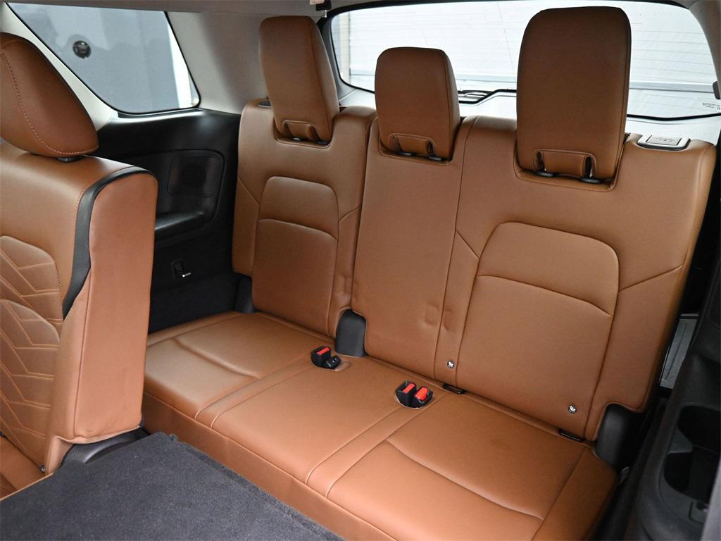 used 2022 Nissan Pathfinder car, priced at $34,000